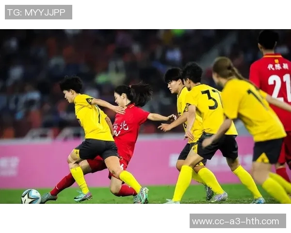 绝杀时刻姜晨璟冷静推射破门VAR确认有效武汉女足暂时领先对手 绝杀时刻姜晨璟冷静推射破门VAR确认有效武汉女足暂时领先对手