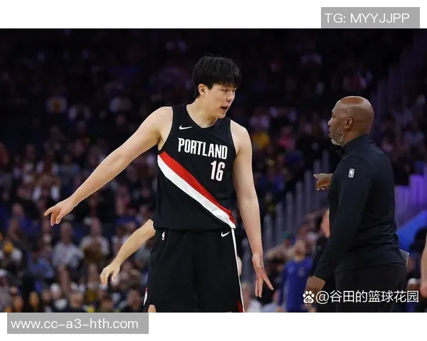 杨瀚森华丽脚步单打雷霆中锋可惜抛投失误令人扼腕叹息