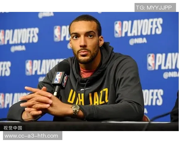 戈贝尔：以身作则展现团队精神我们在逆境中选择团结与理智